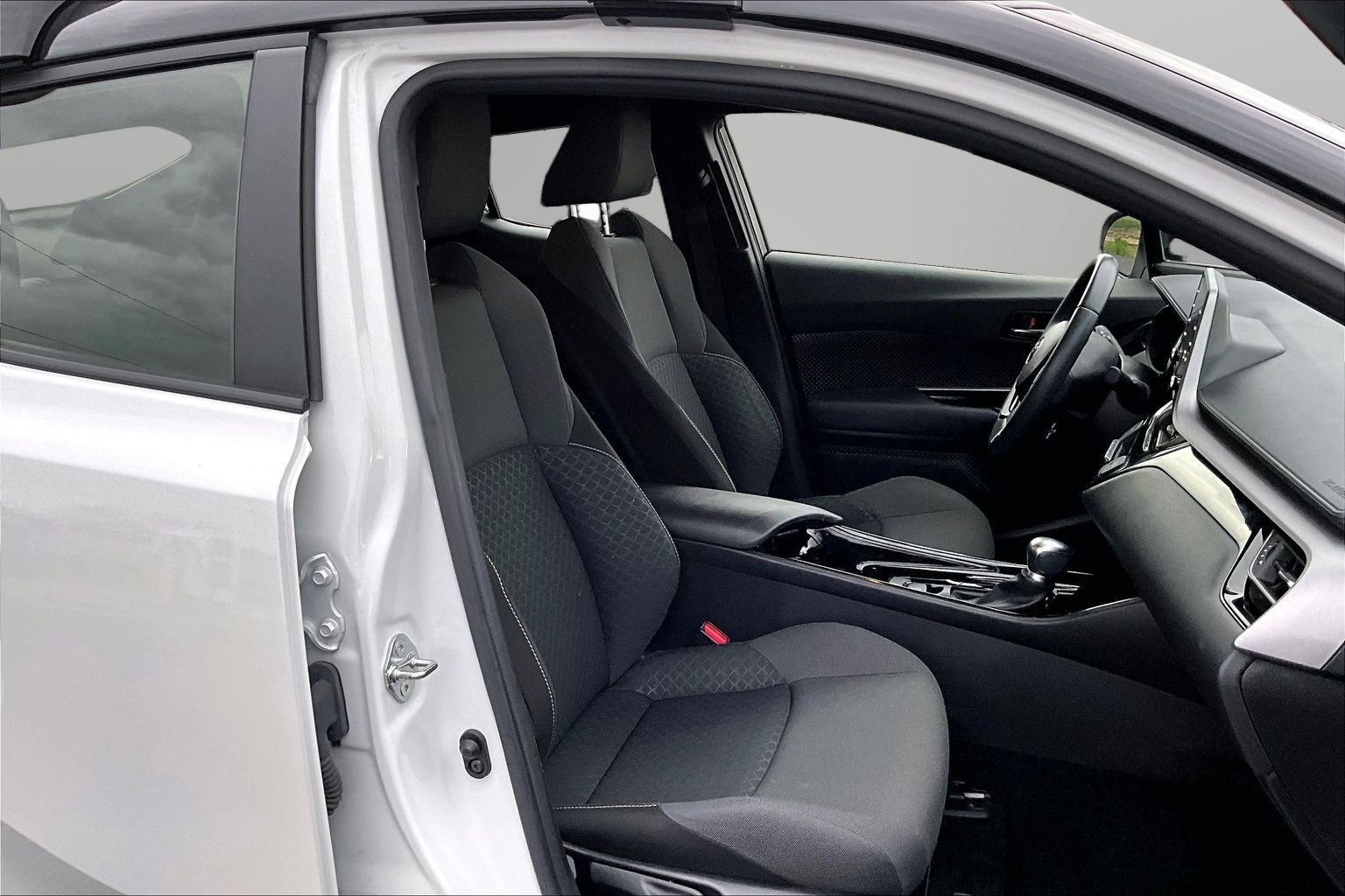 Used 2022 Toyota C-HR Nightshade FWD image 7