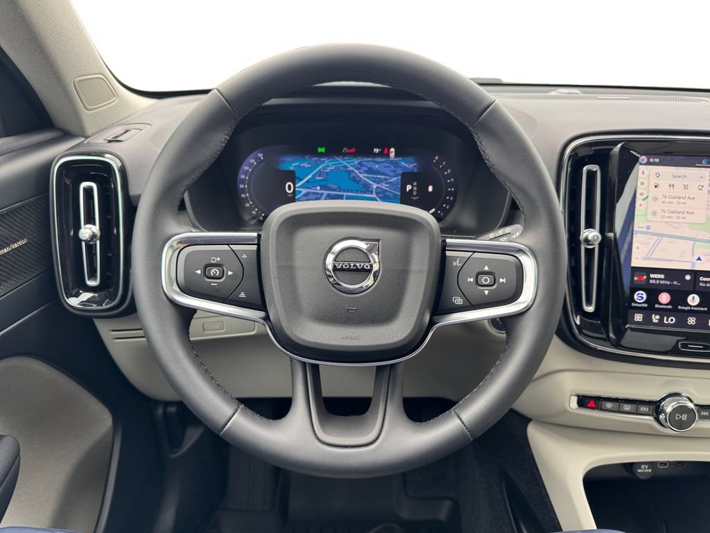 Used 2026 Volvo XC40 B5 Plus w/ Protection Package Premier AWD/4WD image 15