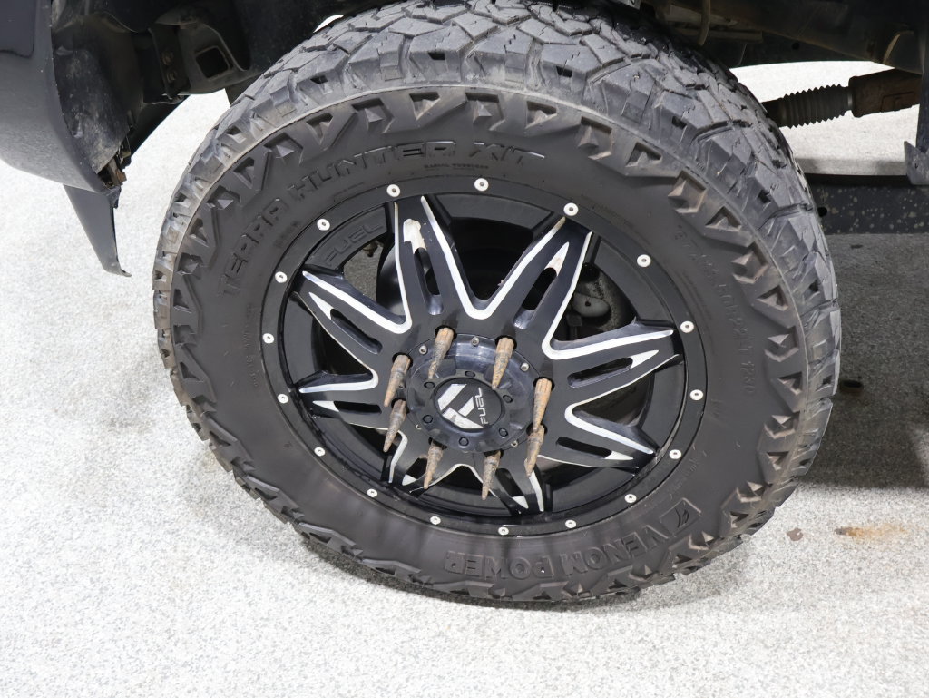 Used 2018 Ford F350 Platinum w/ Platinum Ultimate Package AWD/4WD image 10