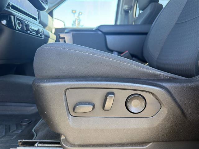 Used 2022 Chevrolet Silverado 1500 LT image 14