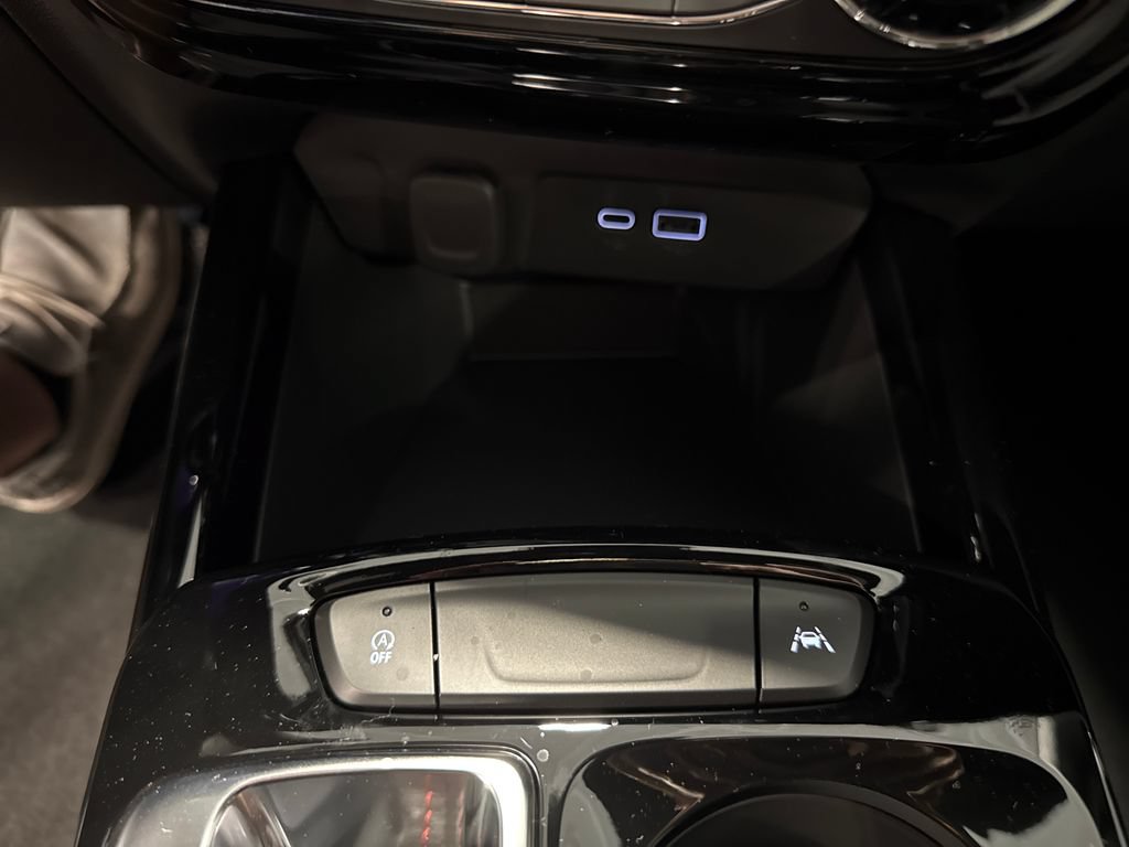 New 2026 Chevrolet Trax RS w/ Driver Confidence Package FWD image 19