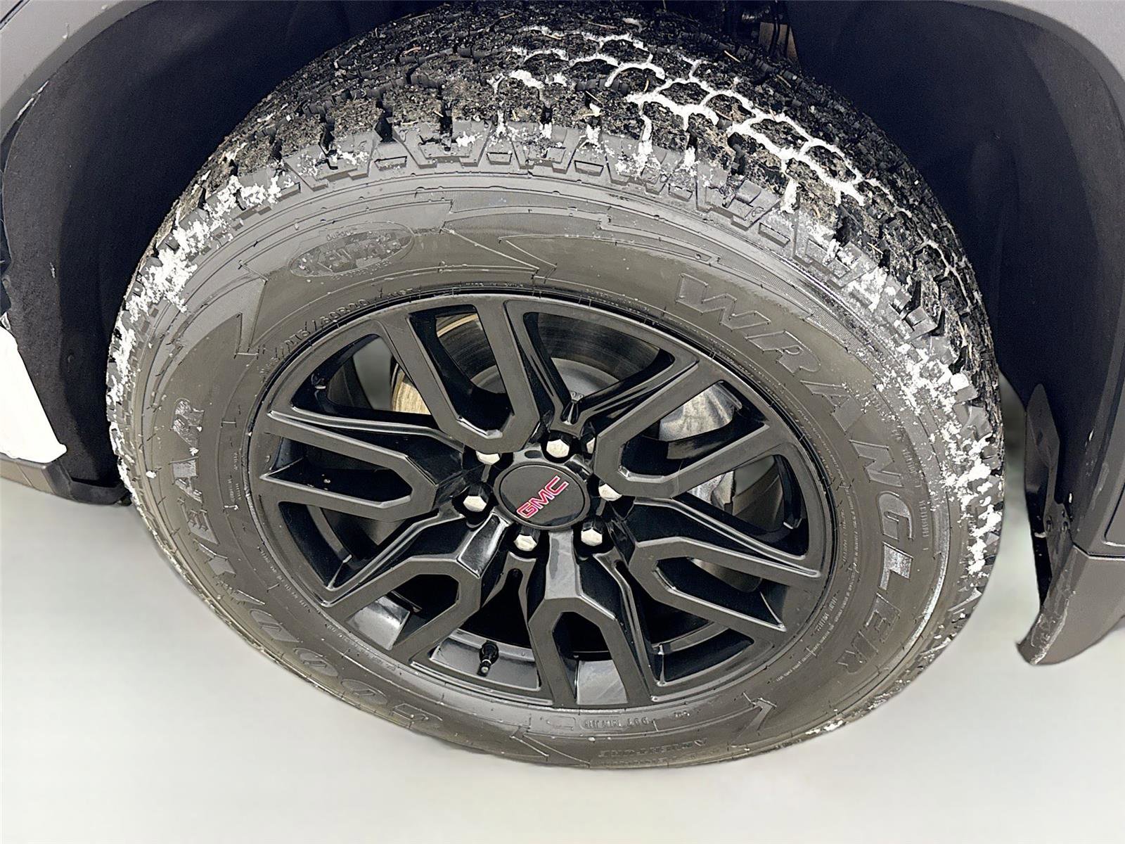 Certified 2025 GMC Sierra 1500 Elevation AWD/4WD image 31