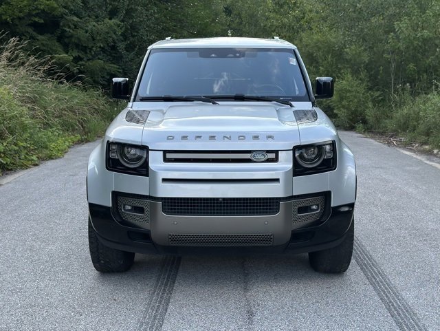 Certified 2021 Land Rover Defender 90 X-Dynamic S image 3