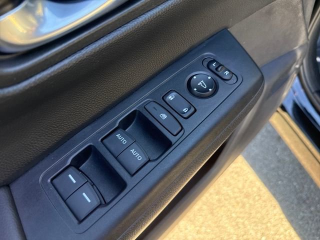 Certified 2025 Honda CR-V Sport image 10