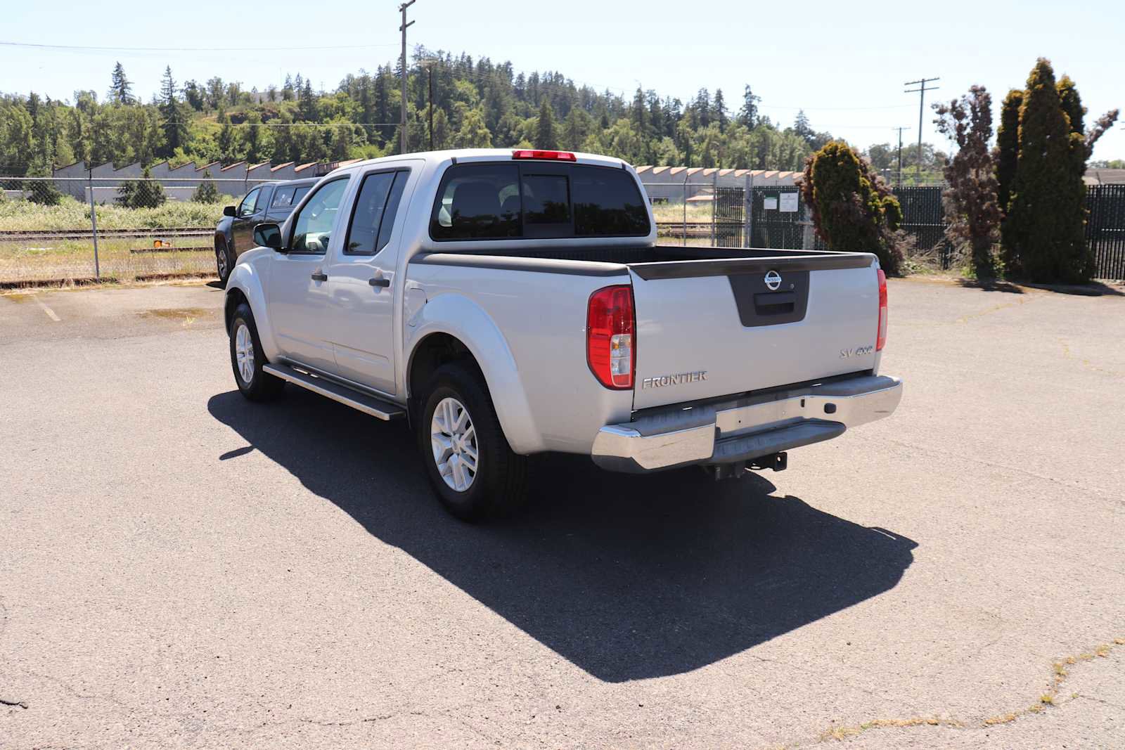 Used 2017 Nissan Frontier SV AWD/4WD image 7
