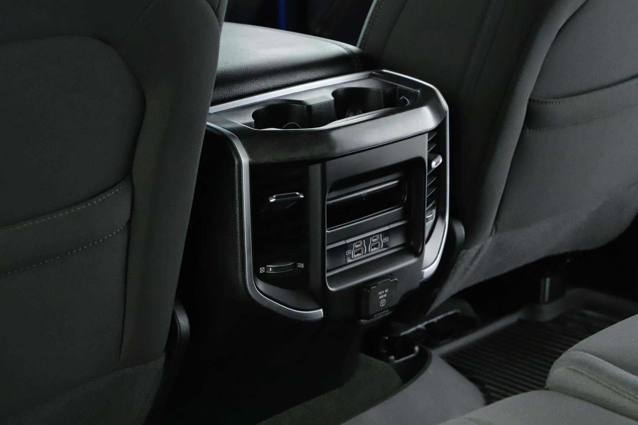 Used 2022 RAM 1500 Big Horn AWD/4WD image 6