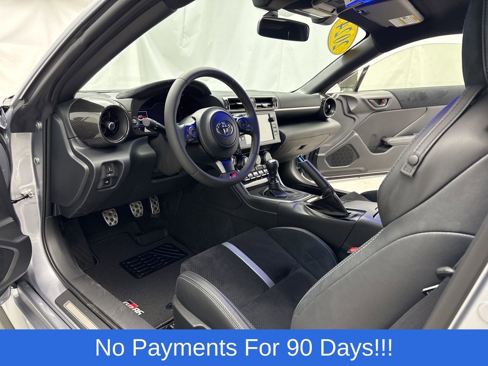 Used 2024 Toyota GR86 Premium image 11