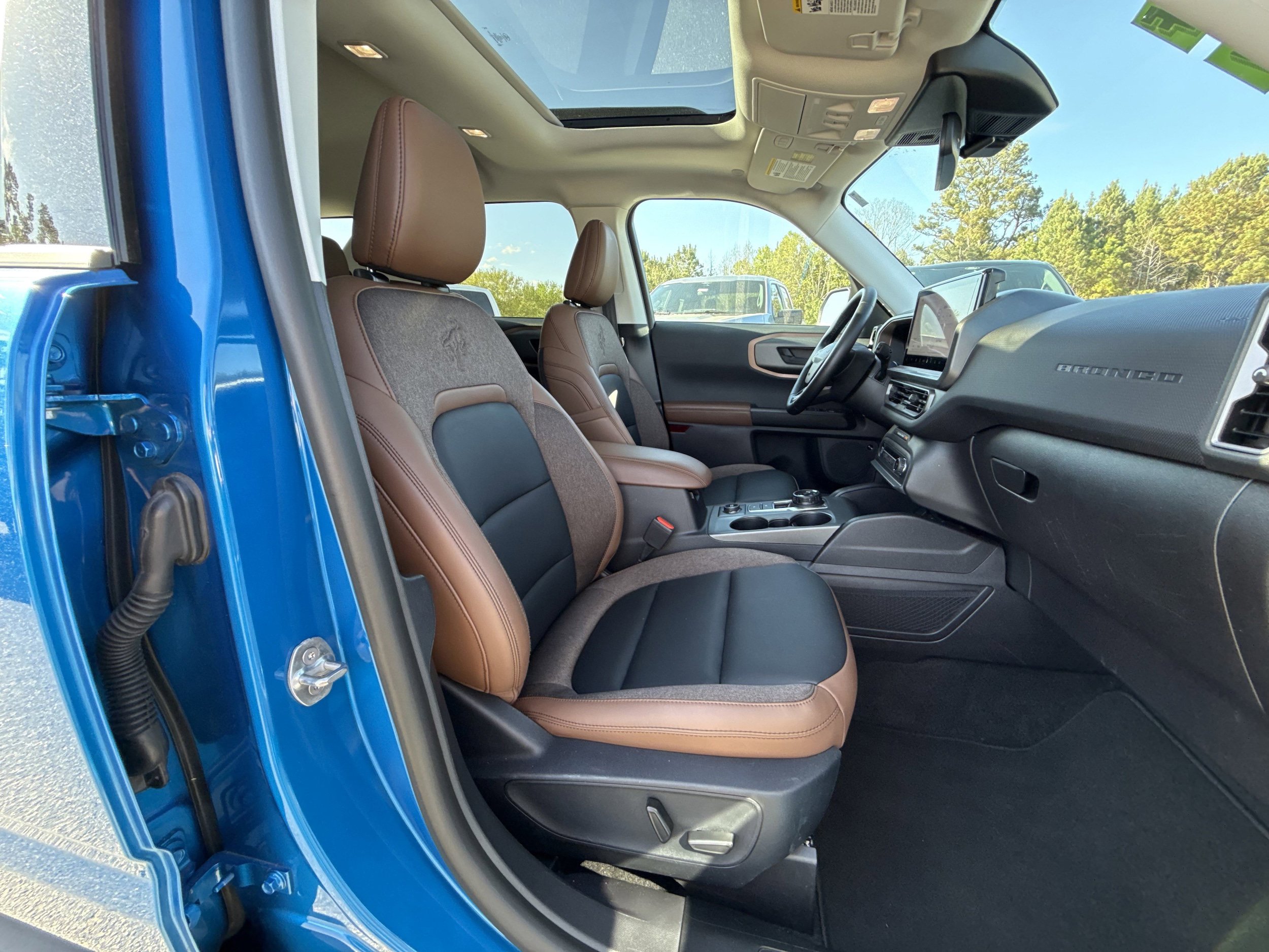 Used 2025 Ford Bronco Sport Outer Banks w/ Outer Banks Tech Package+ AWD/4WD image 11
