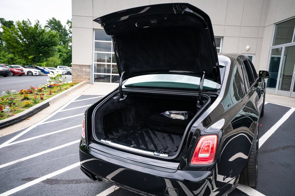 Used 2023 Rolls-Royce Phantom Sedan w/ The Phantom Package RWD image 62