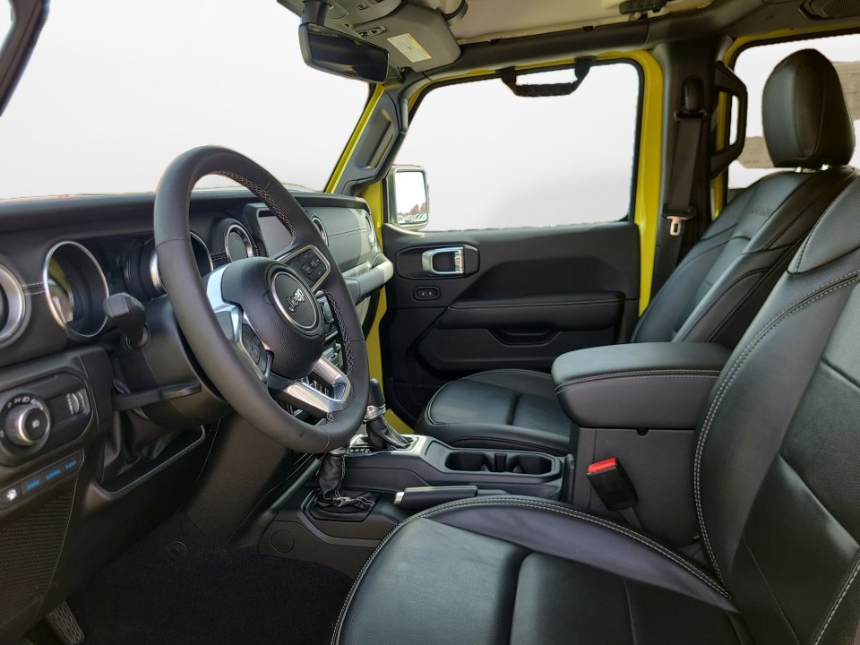 Used 2023 Jeep Wrangler Sahara w/ Cold Weather Group image 11