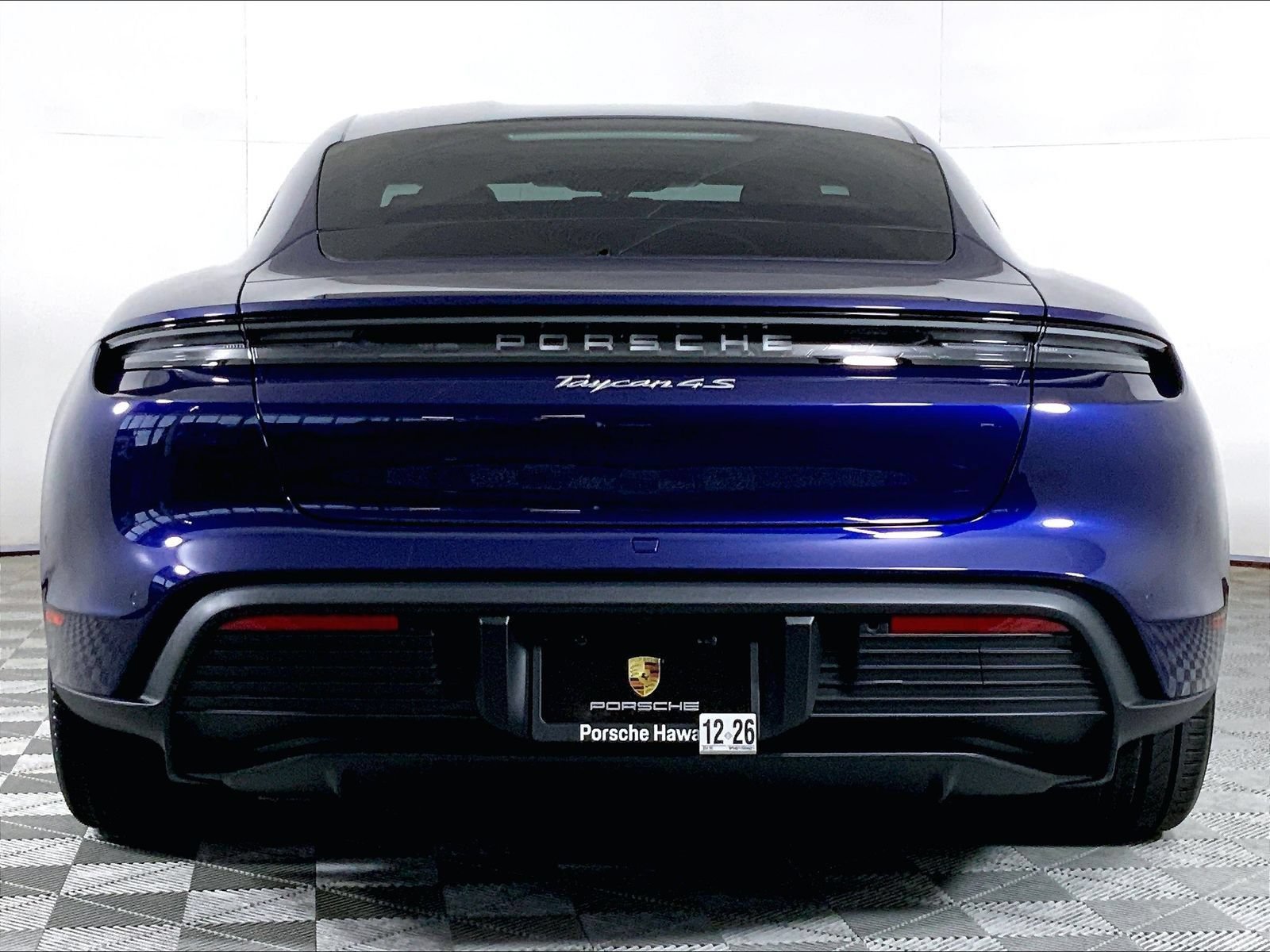 Used 2025 Porsche Taycan 4S AWD/4WD image 7