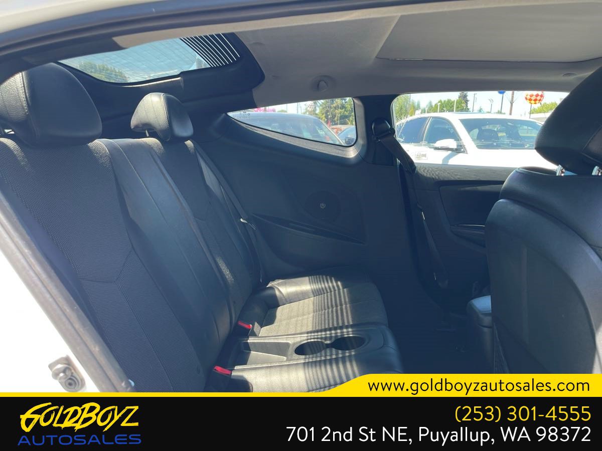 Used 2013 Hyundai Veloster w/ Style Pkg FWD image 33