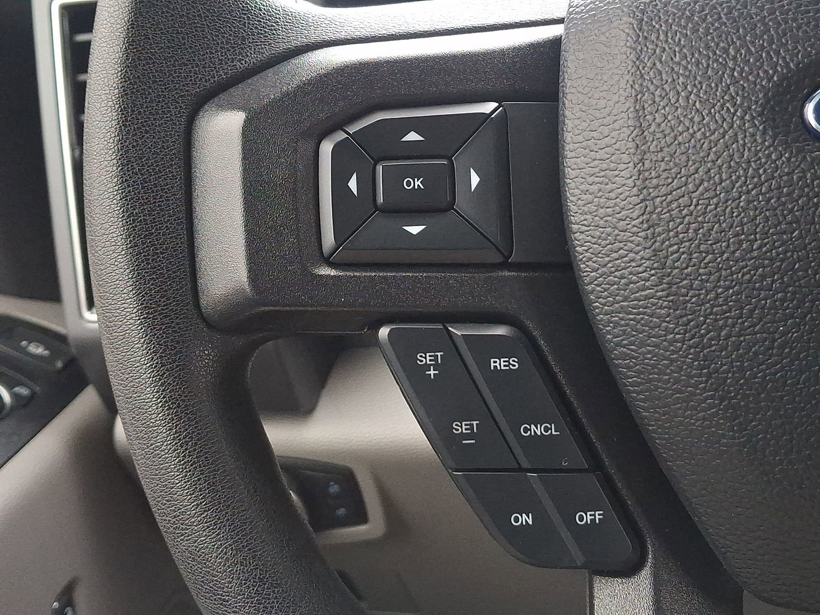 Used 2021 Ford F350 XLT w/ XLT Premium Package image 21