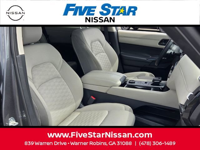 Used 2024 Nissan Pathfinder SV AWD/4WD image 17