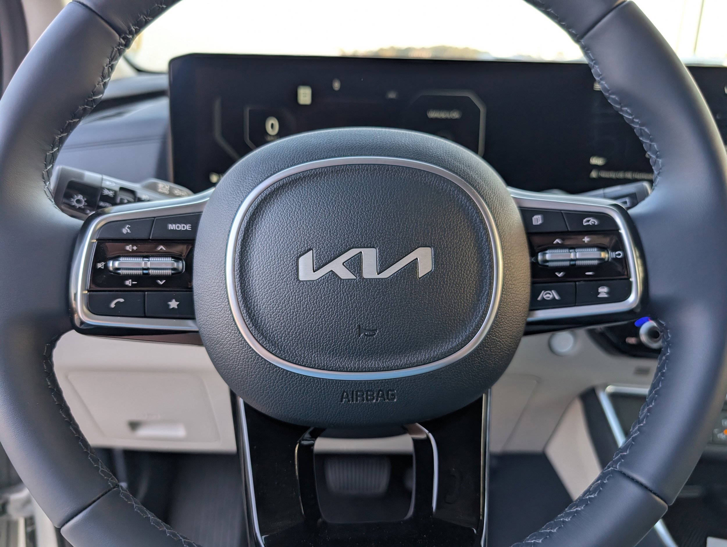 New 2026 Kia Carnival SX FWD image 14