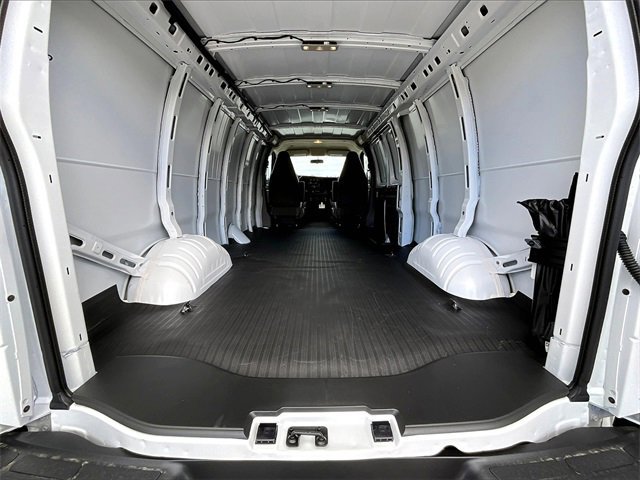 New 2025 Chevrolet Express 2500 Extended w/ Enhanced Convenience Package image 12