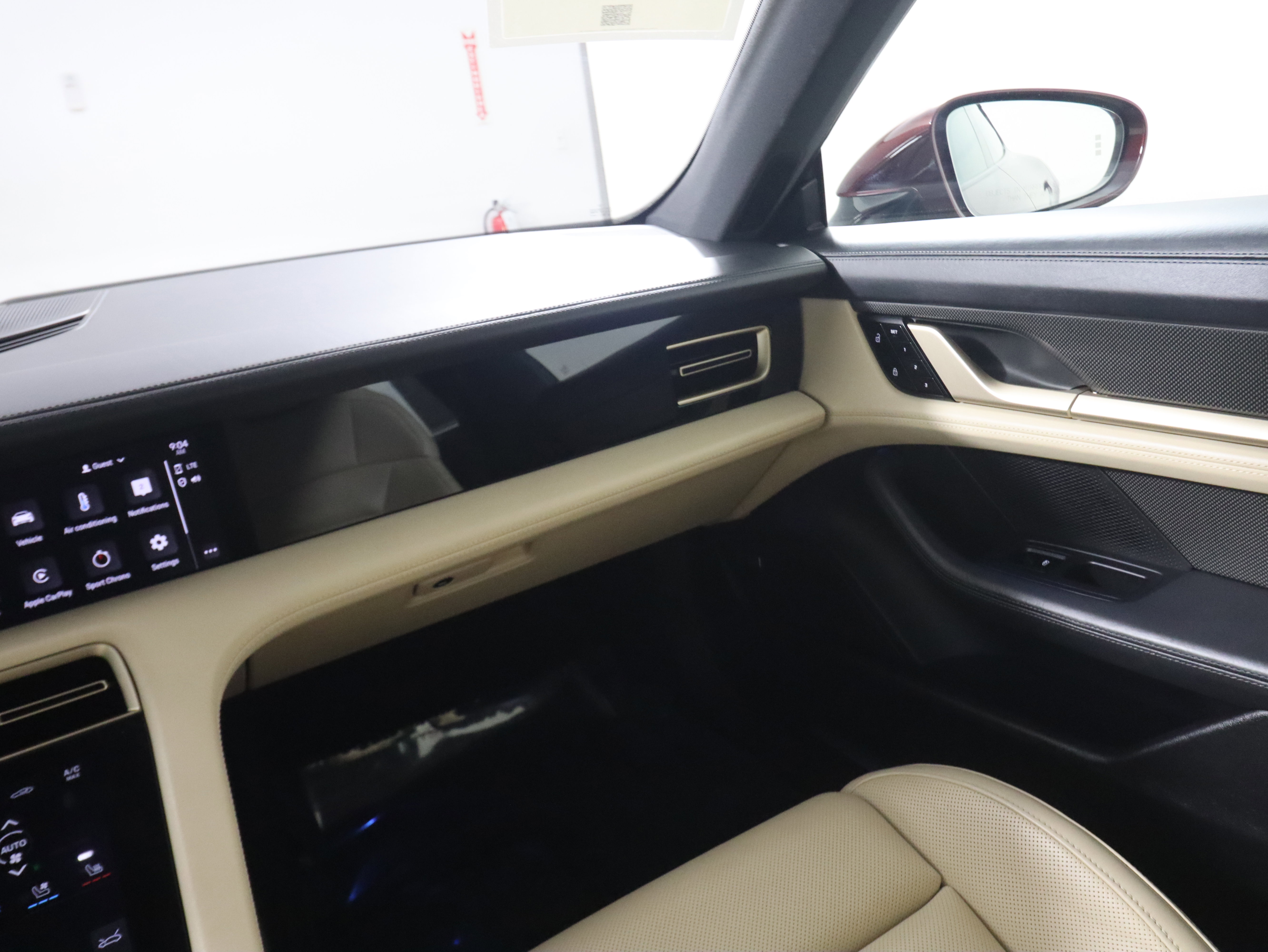 Certified 2021 Porsche Taycan 4S image 14