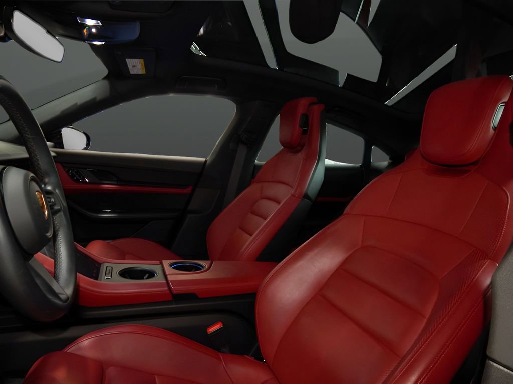 Used 2020 Porsche Taycan 4S image 19