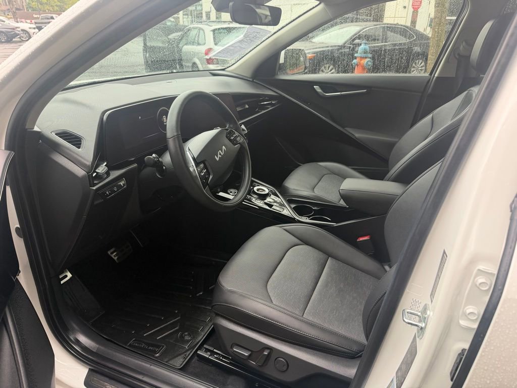 Used 2023 Kia Niro Wave w/ Wave Preserve Package FWD image 12