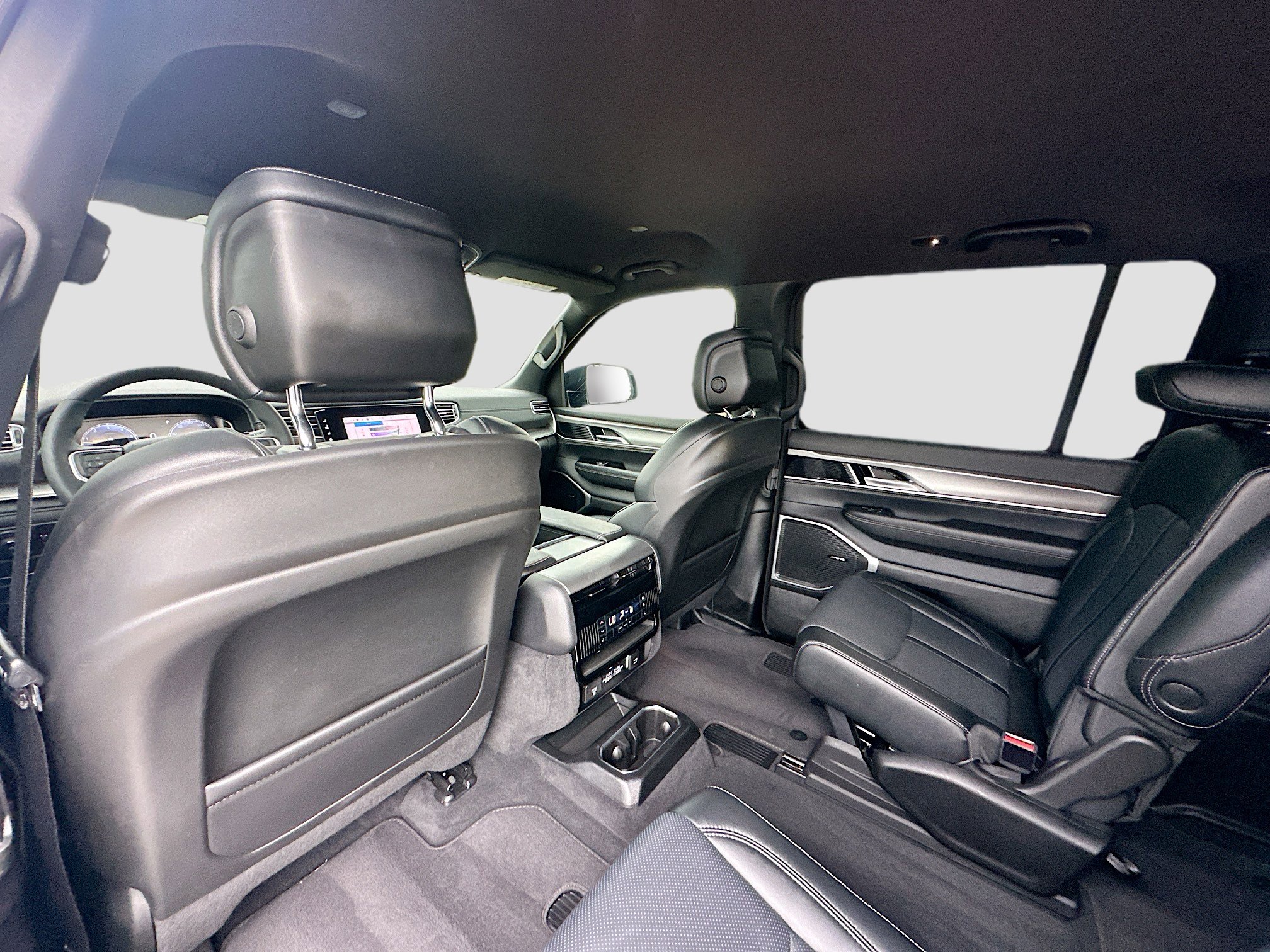 Used 2025 Jeep Wagoneer Series II image 26