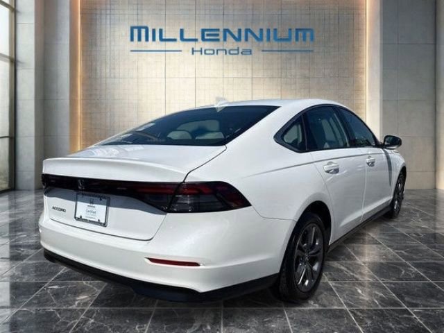 Used 2023 Honda Accord EX image 17