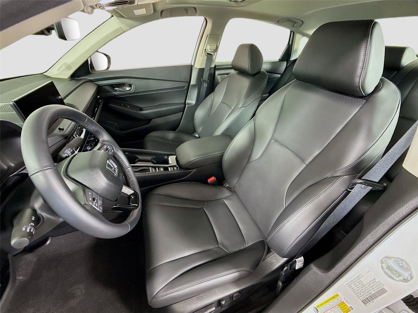Used 2025 Honda Accord EX-L image 2