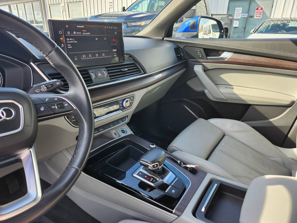 Certified 2022 Audi Q5 2.0T Premium Plus w/ Premium Plus Package image 7