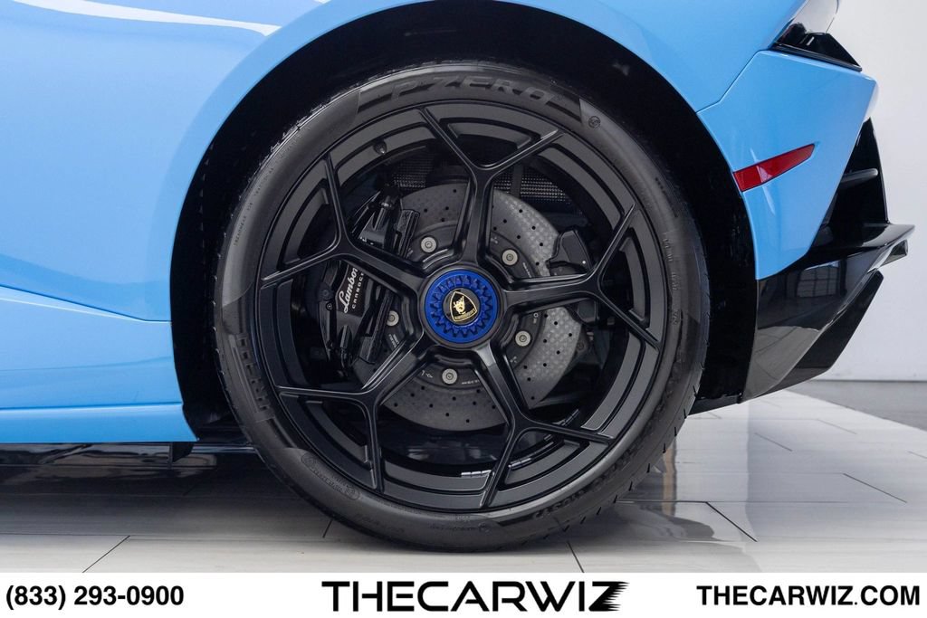 Used 2024 Lamborghini Huracan EVO AWD/4WD image 18