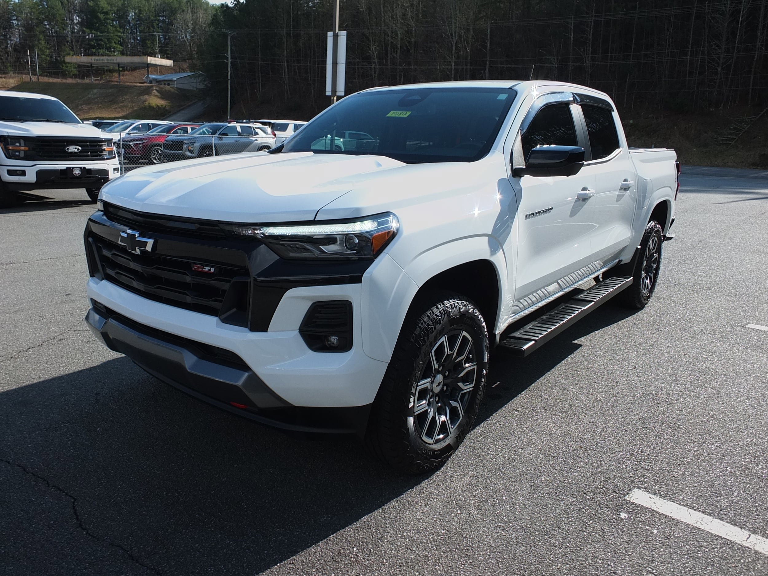 Used 2024 Chevrolet Colorado Z71 w/ Z71 Convenience Package 2 image 7