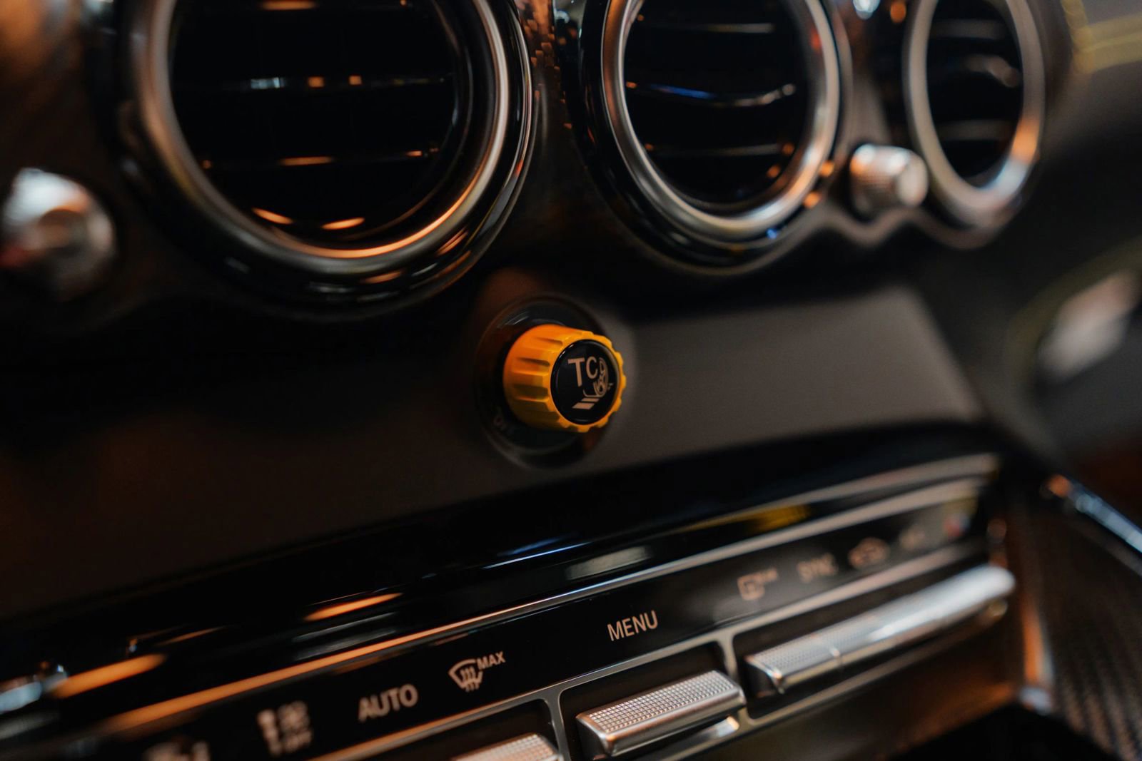 Used 2018 Mercedes-Benz AMG GT R image 40