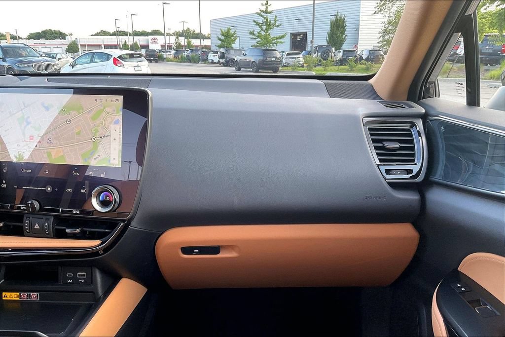Used 2025 Lexus NX 350 AWD w/ Accessory Package (2T) image 18