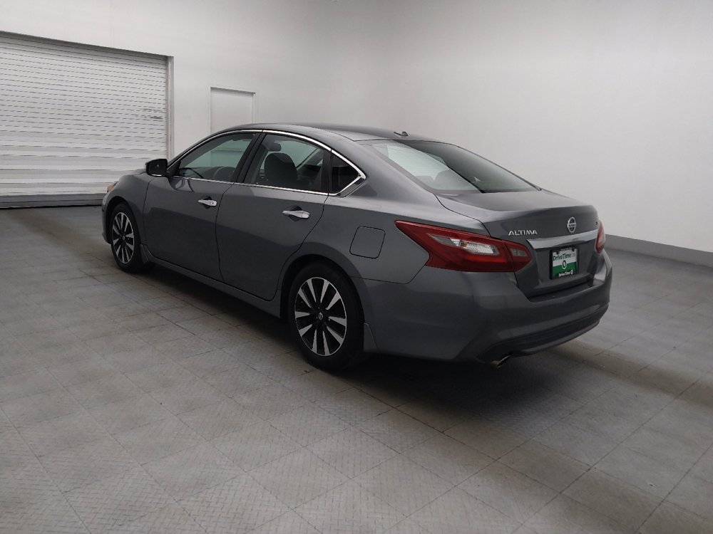 Used 2018 Nissan Altima 2.5 SL w/ 2.5 SL Technology Package FWD image 3