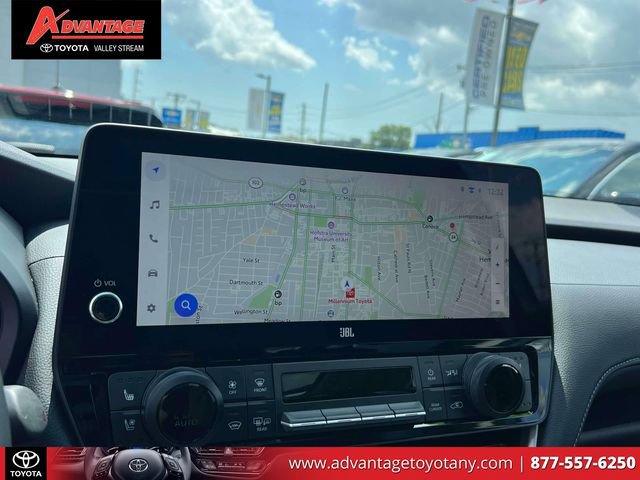 Used 2024 Toyota Grand Highlander AWD image 31