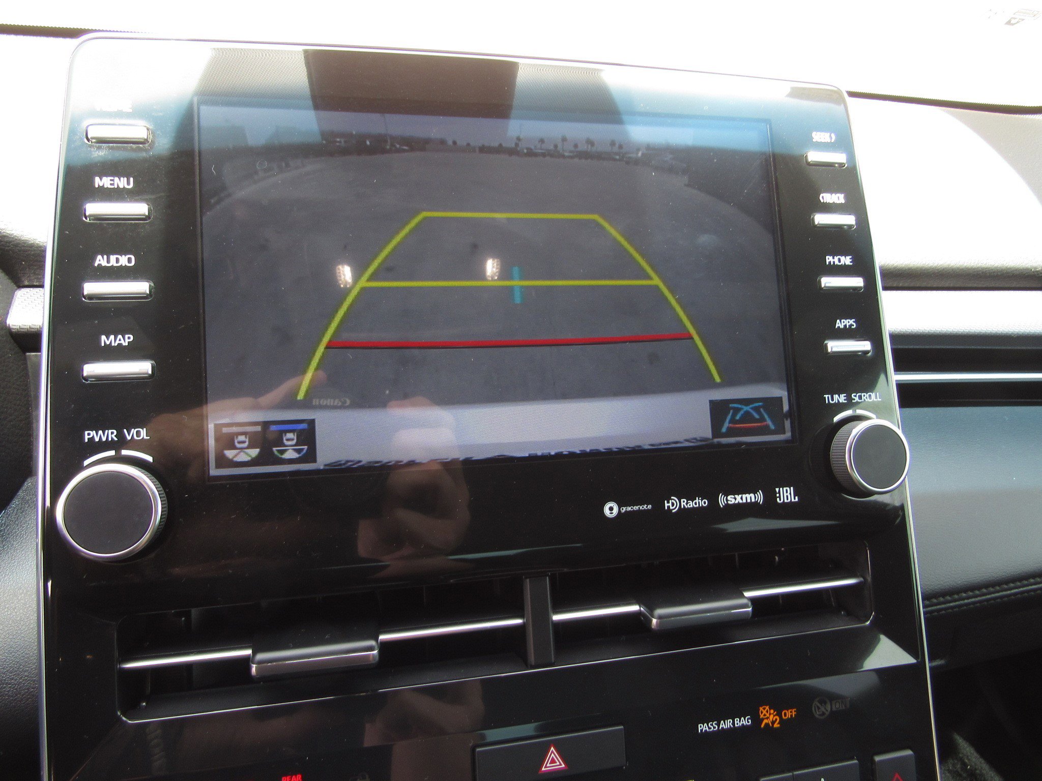 Used 2021 Toyota Avalon XSE w/ Carpet Mat Package (TMS) FWD image 19