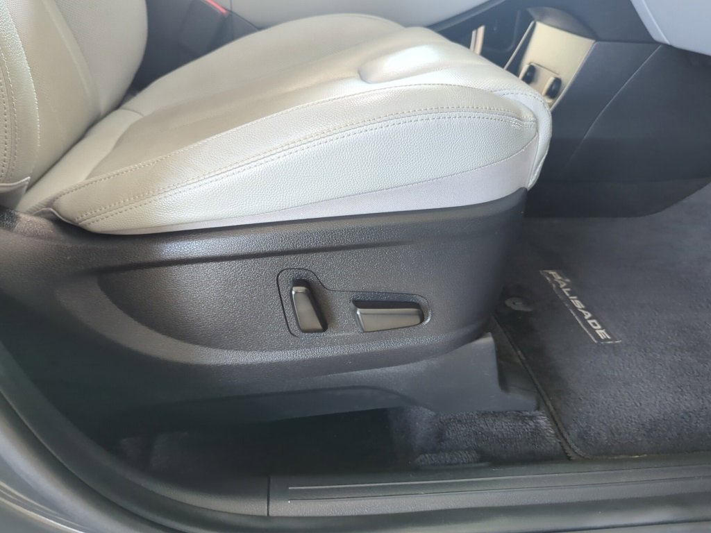 Used 2020 Hyundai Palisade SEL w/ Premium Package image 50