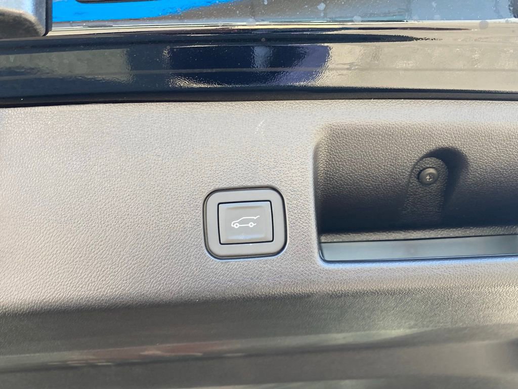 New 2025 Chevrolet Equinox EV RS w/ Convenience Package II image 22