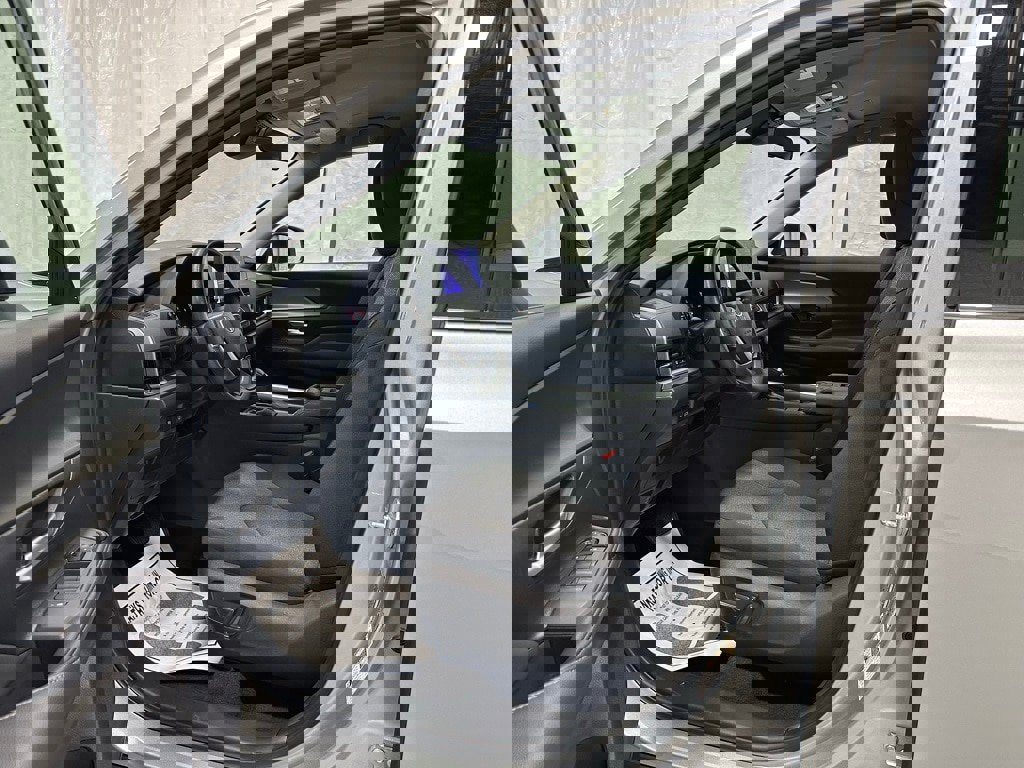 Used 2025 Toyota Grand Highlander AWD image 10