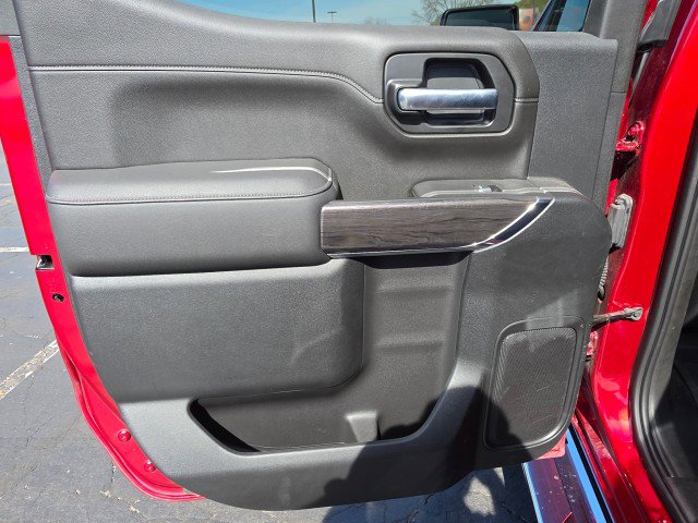 Used 2021 Chevrolet Silverado 1500 LTZ AWD/4WD image 23