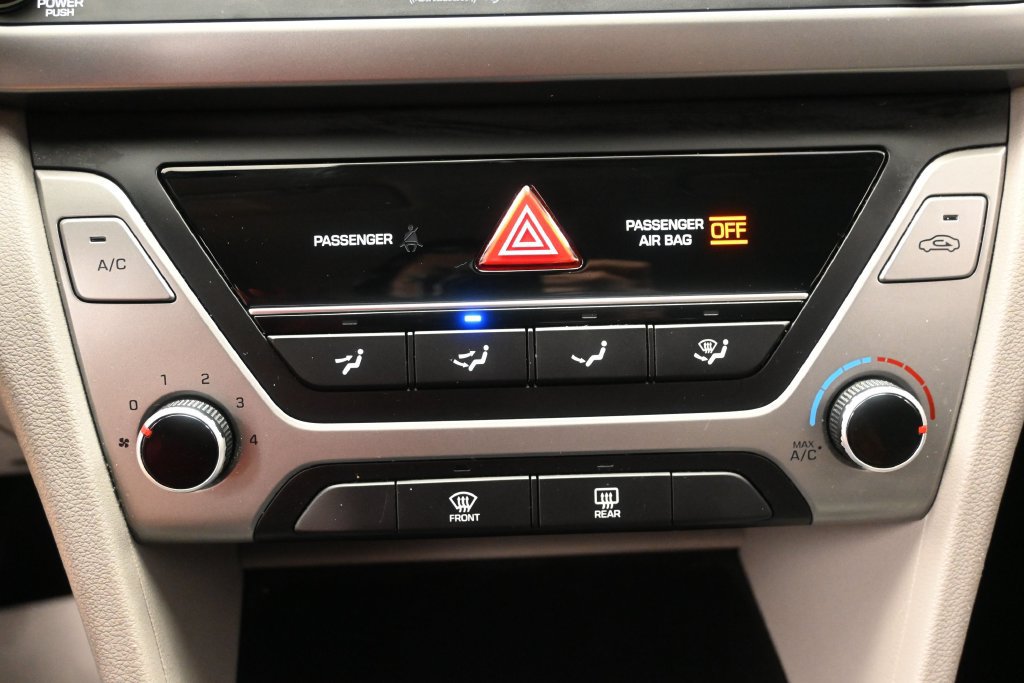 Used 2017 Hyundai Elantra SE FWD image 17