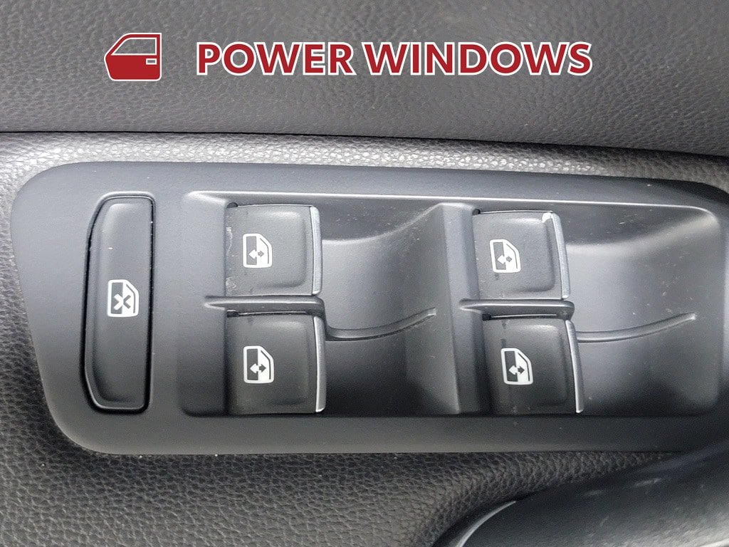 Used 2016 Volkswagen GTI SE FWD image 28