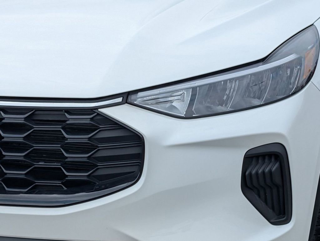 New 2026 Ford Escape ST-Line w/ Cold Weather Package image 10