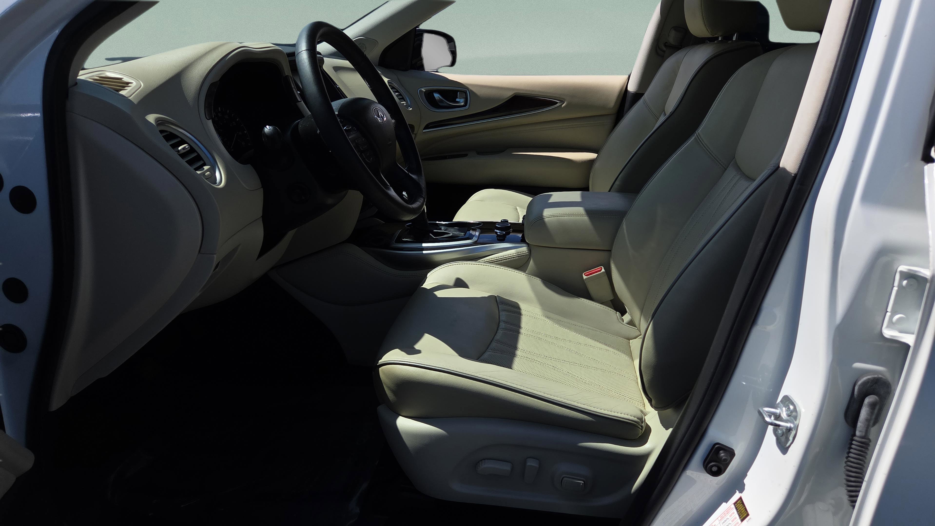 Used 2018 INFINITI QX60 Luxe w/ Deluxe Technology Package image 10