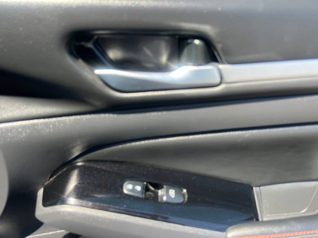 Used 2025 Nissan Altima 2.5 SR FWD image 44