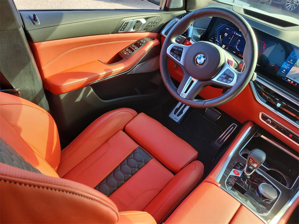 Used 2026 BMW X5 M Competition w/ Executive Package image 18