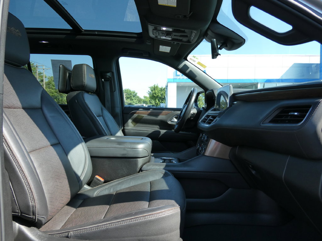 Certified 2024 Chevrolet Tahoe High Country w/ Advanced Technology Package AWD/4WD image 14