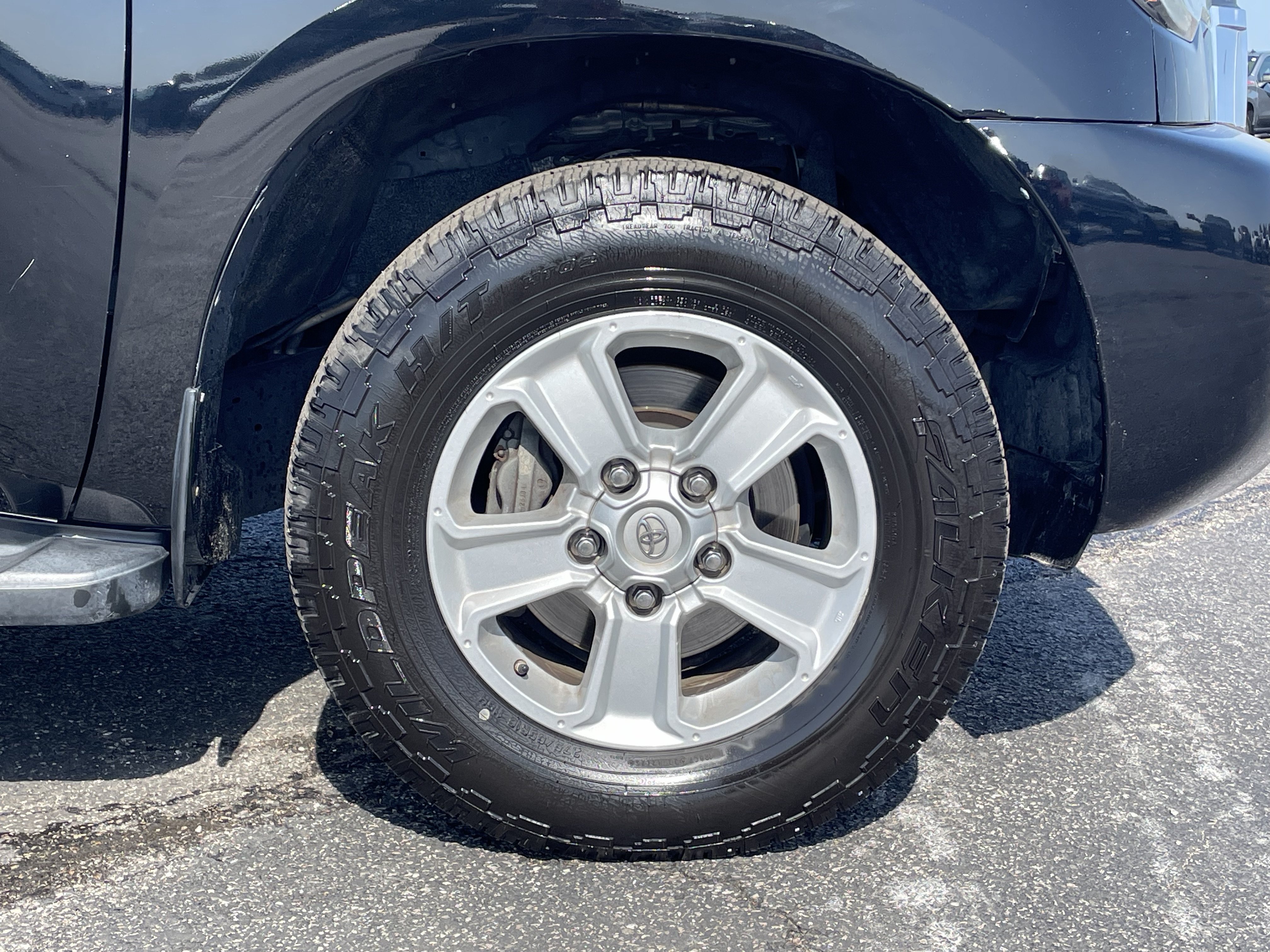 Used 2019 Toyota Sequoia SR5 AWD/4WD image 10