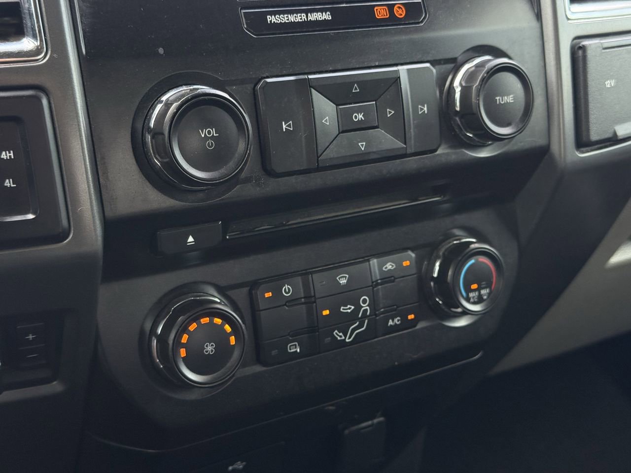 Used 2018 Ford F250 XLT AWD/4WD image 22