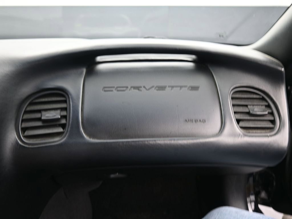 Used 2003 Chevrolet Corvette Convertible w/ Preferred Equipment Group1 image 39