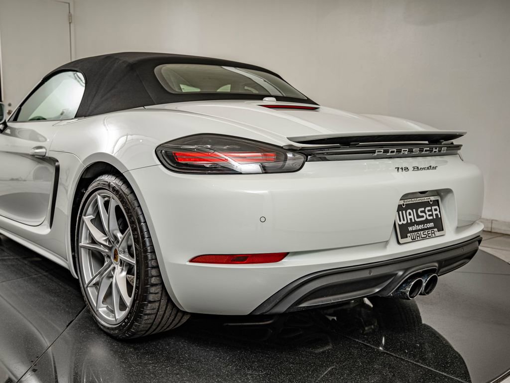 Certified 2019 Porsche 718 Boxster image 22