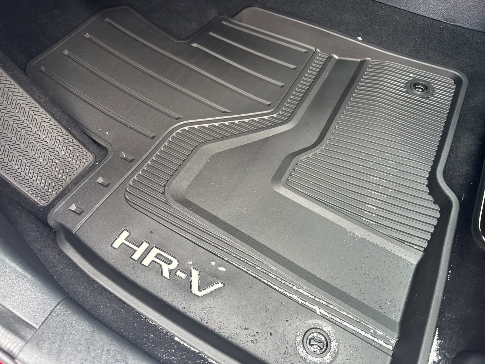 Used 2024 Honda HR-V Sport image 11